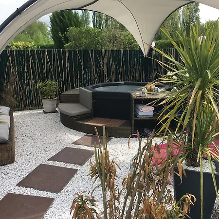 Szálloda Du Relais D'auniac - Bar Restaurant Piscine