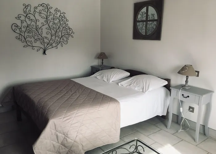 Du Relais D'auniac - Bar Restaurant Piscine Отель Anglars-Nozac