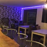Du Relais D'auniac - Bar Restaurant Piscine * アングラール・ノザック