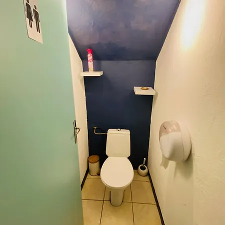 Du Relais D'auniac - Bar Restaurant Piscine מלון