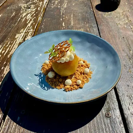 מלון Du Relais D'auniac - Bar Restaurant Piscine *