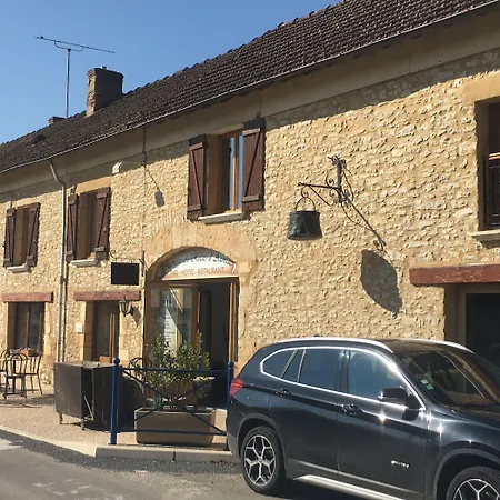 Du Relais D'auniac - Bar Restaurant Piscine אנגלרס-נוזק