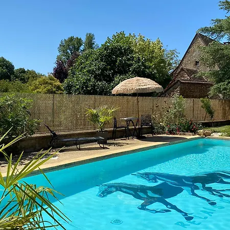 Hotel Auberge du Relais d'Auniac - Hôtel Bar Restaurant Piscine Anglars-Nozac