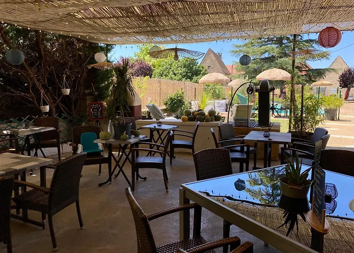 Du Relais D'auniac - Bar Restaurant Piscine Hotel *