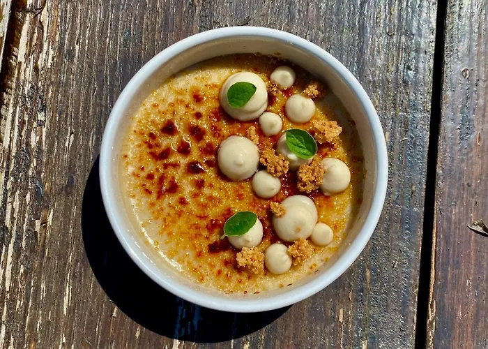 Du Relais D'auniac - Bar Restaurant Piscine Hotel Anglars-Nozac