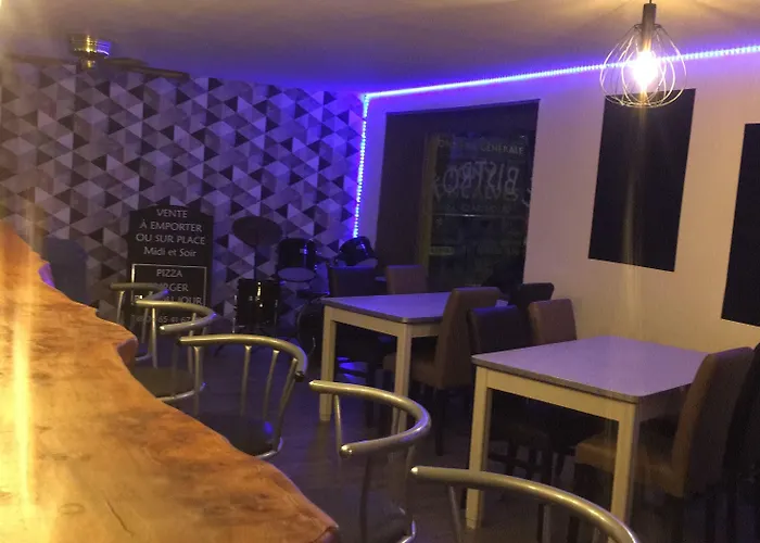 Du Relais D'auniac - Bar Restaurant Piscine * אנגלרס-נוזק