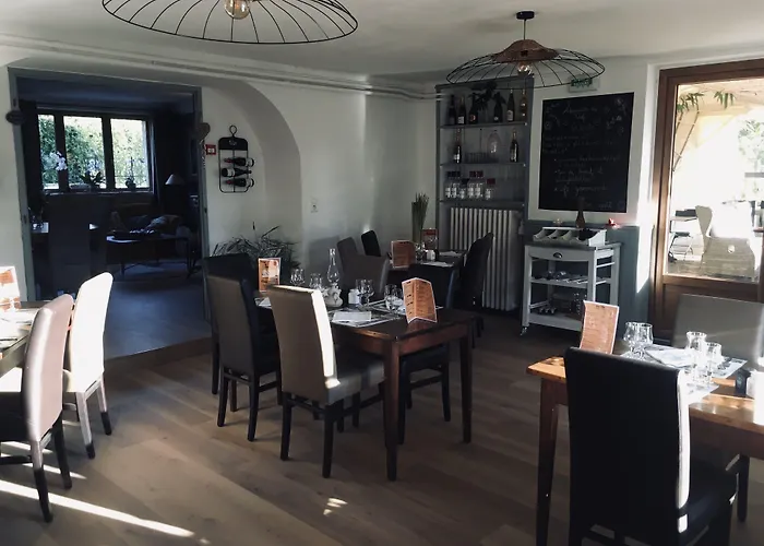 Du Relais D'auniac - Bar Restaurant Piscine *