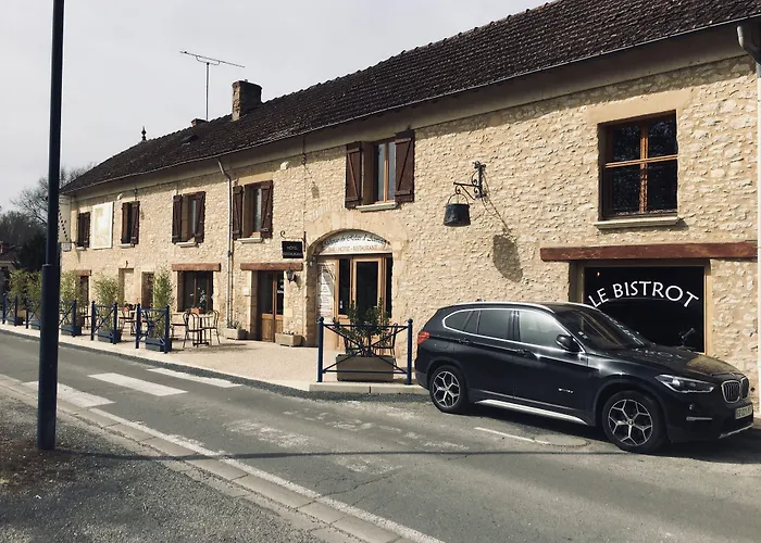 Du Relais D'auniac - Bar Restaurant Piscine