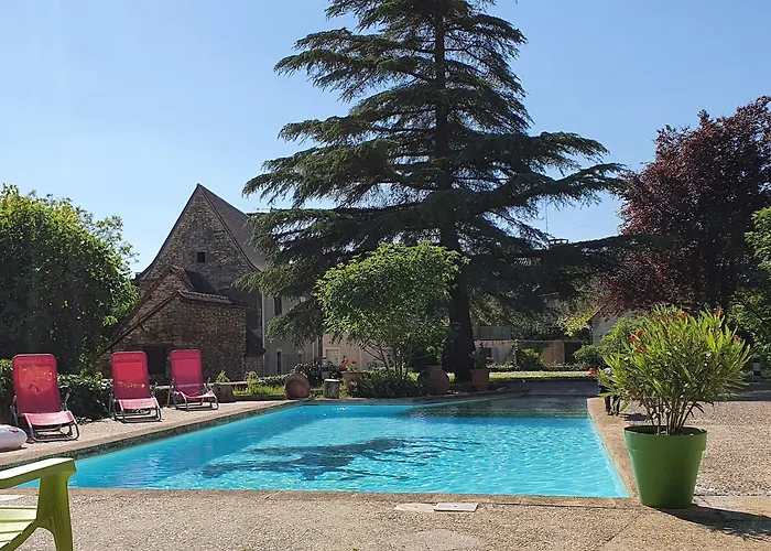 Hotel Du Relais D'auniac - Bar Restaurant Piscine Anglars-Nozac